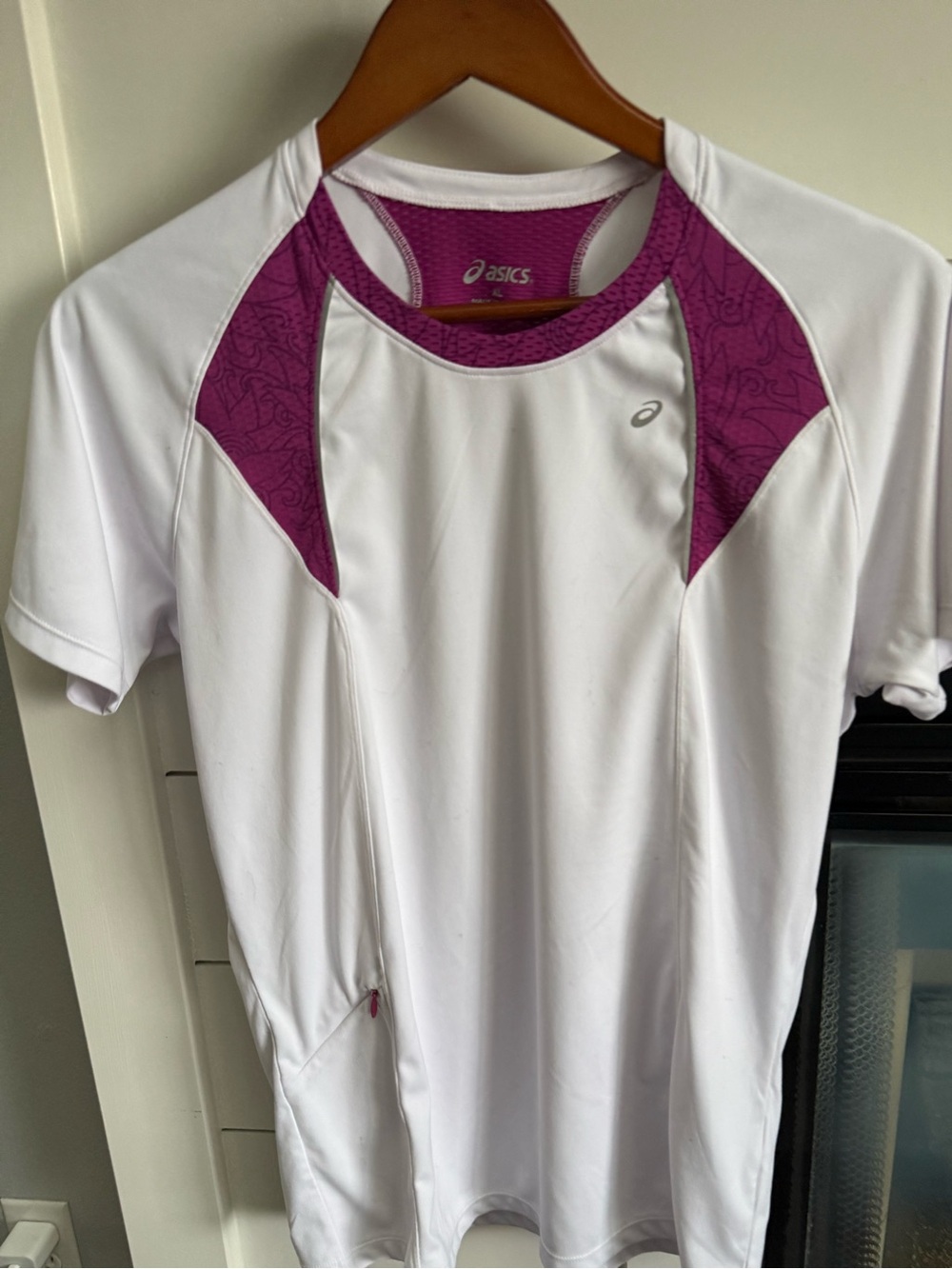 ASICS White womens Running tennis  Tee Magenta Accents size XL